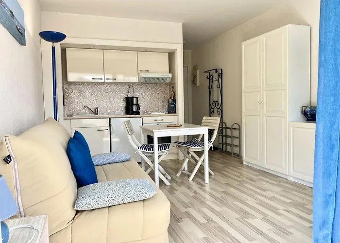 Bailli De Suffren - A Arcachon, Proche Et Commerces Mae-8504 * Arcachon